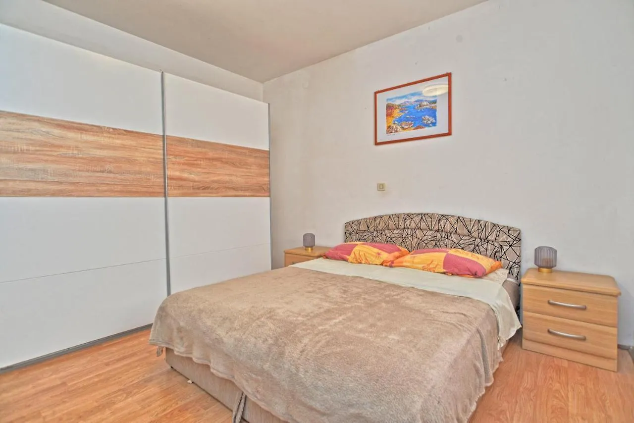 Willa House Natasa 2133 Pula 0*,