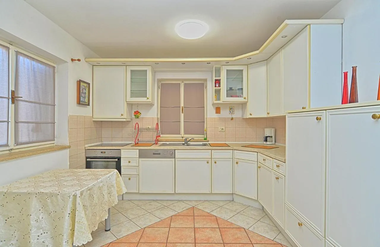 House Natasa 2133 Villa Pula 0*,  Croatia
